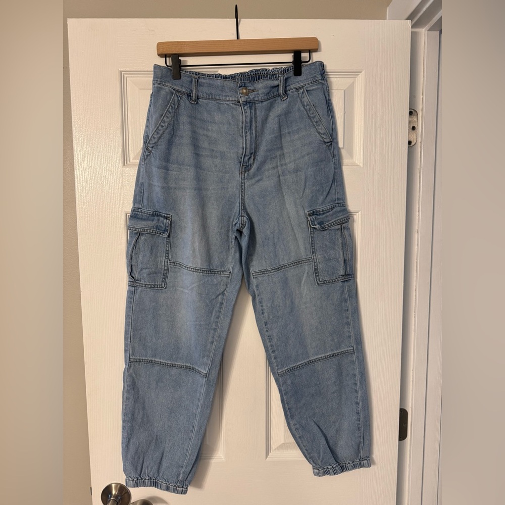 American Eagle Blue Cargo Jean Joggers Size 10